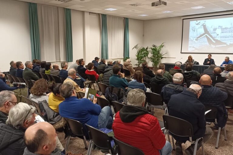 “Calcio immensa passione” di Rudy Bacchini è pienone alla presentazione